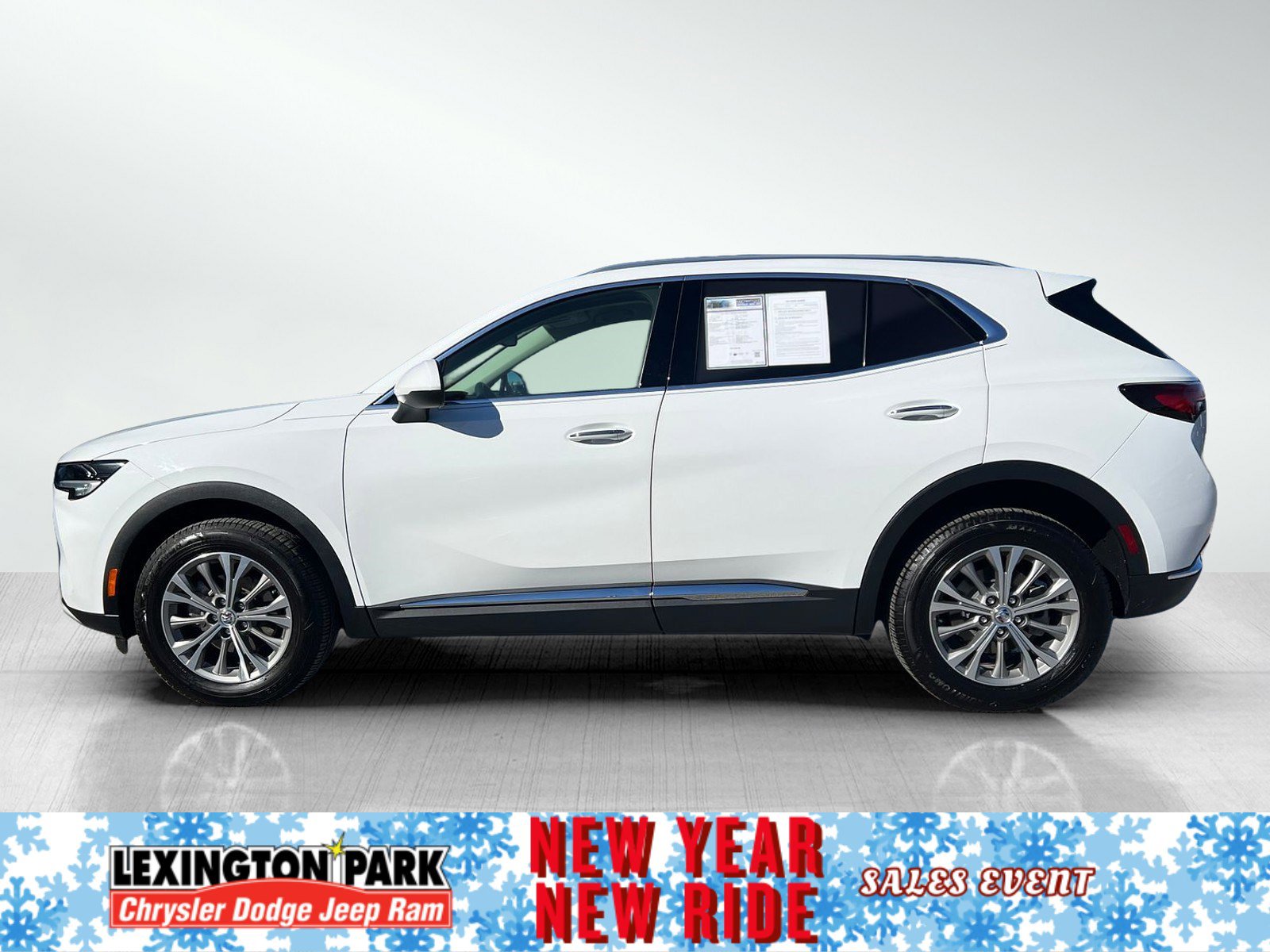 Used 2023 Buick Envision Preferred image 3