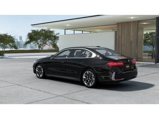 New 2027 BMW 530i RWD image 2