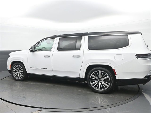 Used 2024 Jeep Grand Wagoneer L Series III image 3