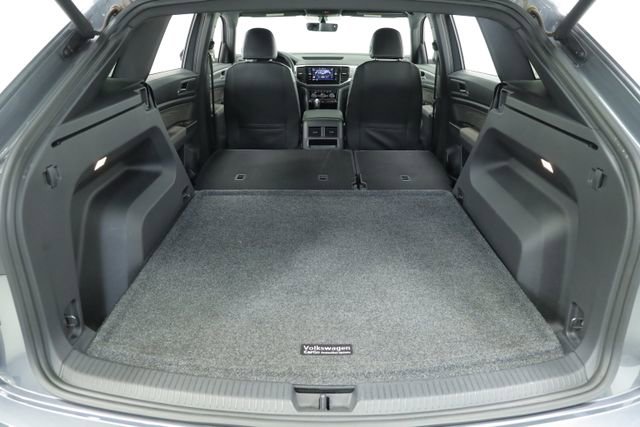 Certified 2022 Volkswagen Atlas Cross Sport SE image 37