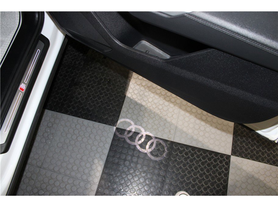 Used 2024 Audi Q3 2.0T Premium image 24