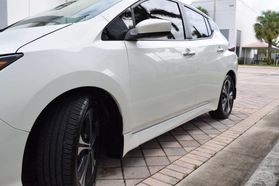 Used 2022 Nissan Leaf SV image 14