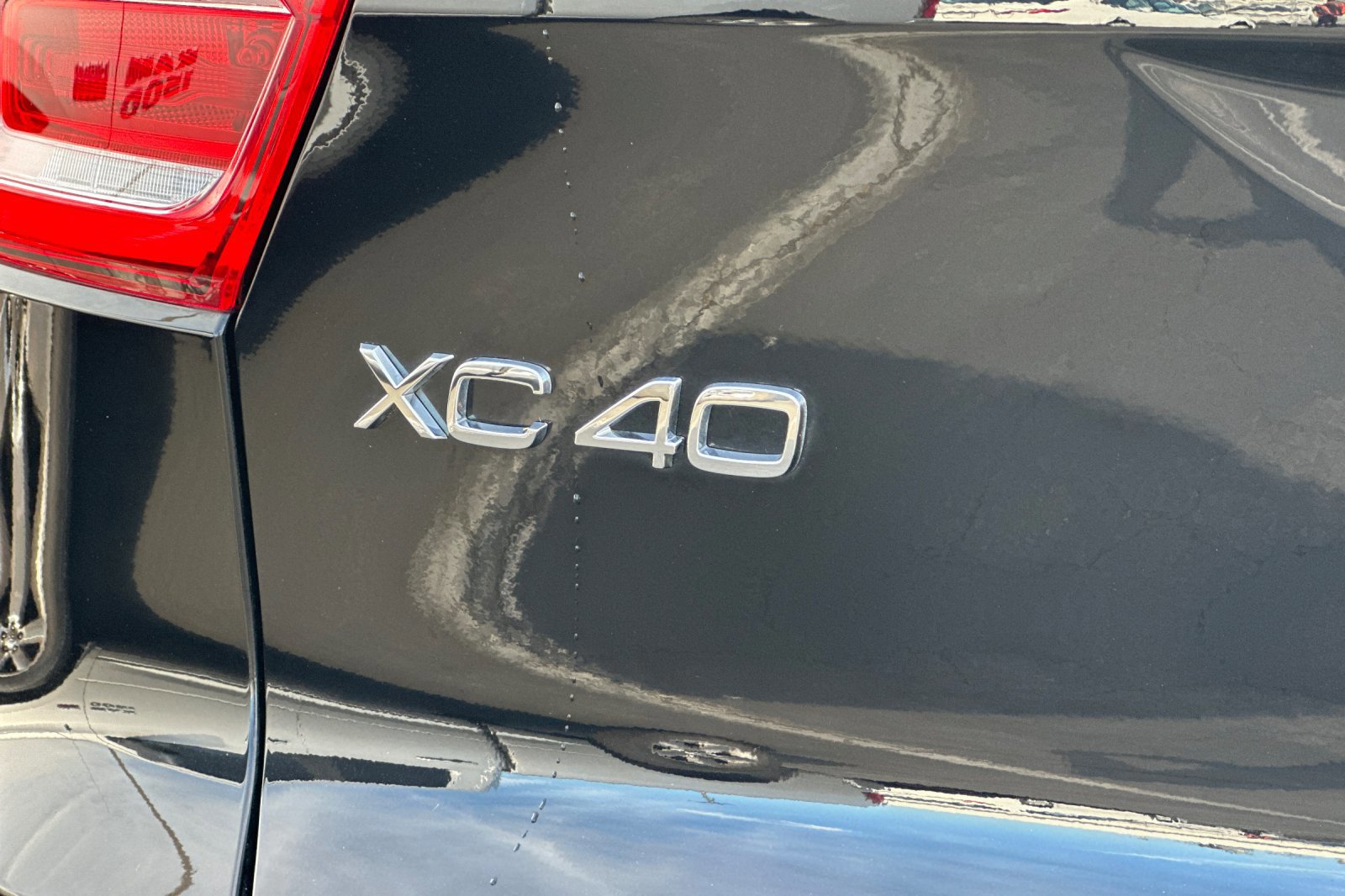 Used 2023 Volvo XC40 Recharge Plus image 26