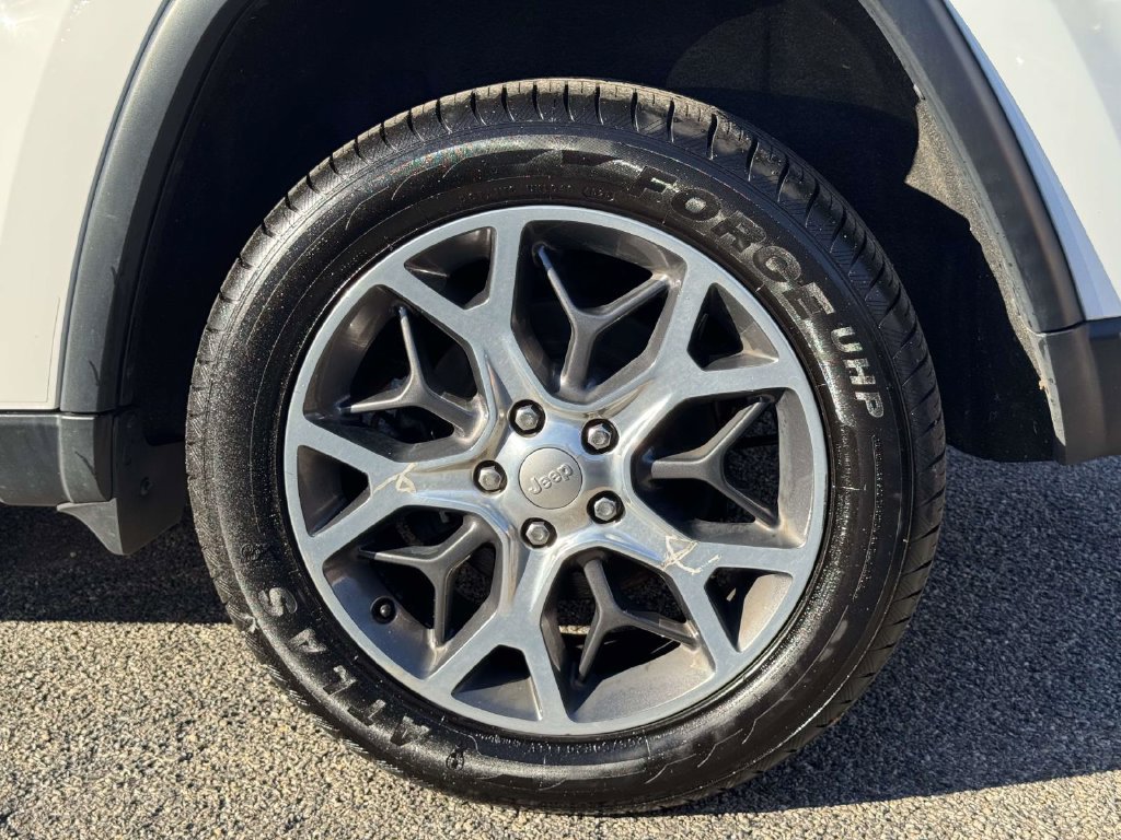 Used 2019 Jeep Grand Cherokee Limited w/ Luxury Group II AWD/4WD image 8