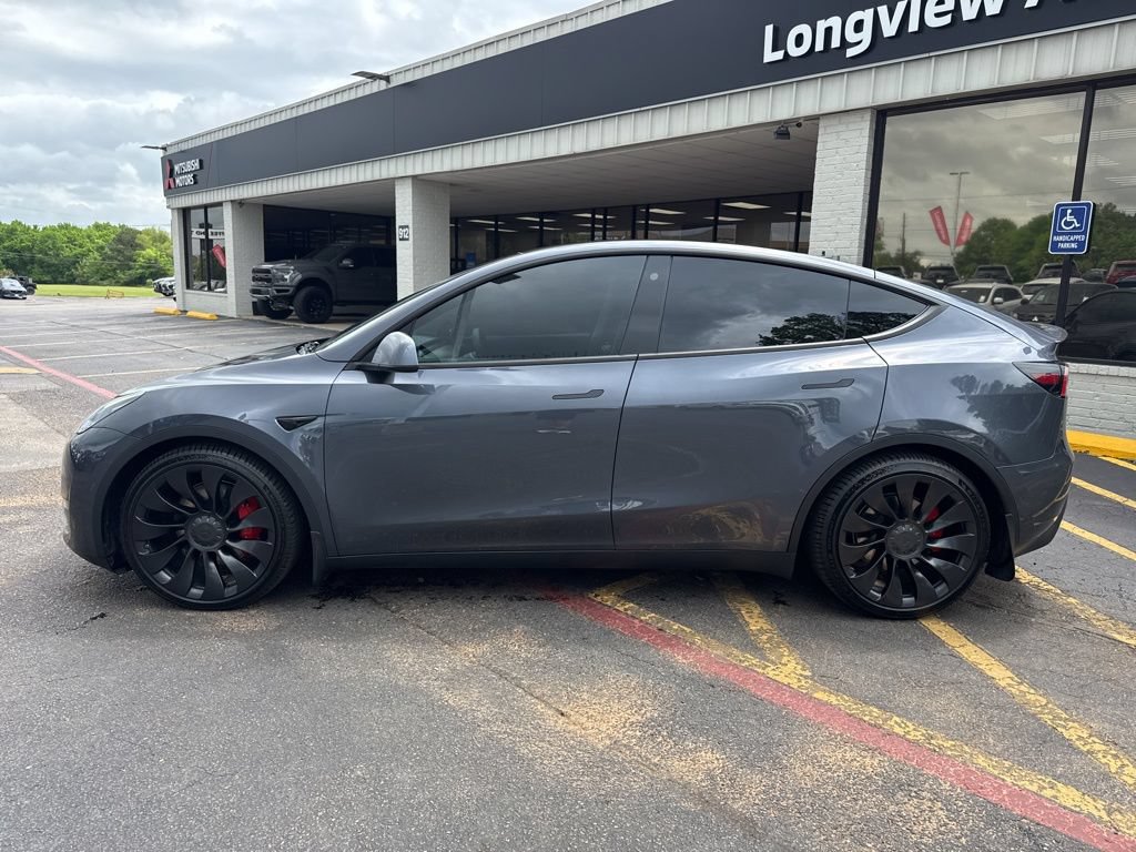 Used 2022 Tesla Model Y Performance AWD/4WD image 11