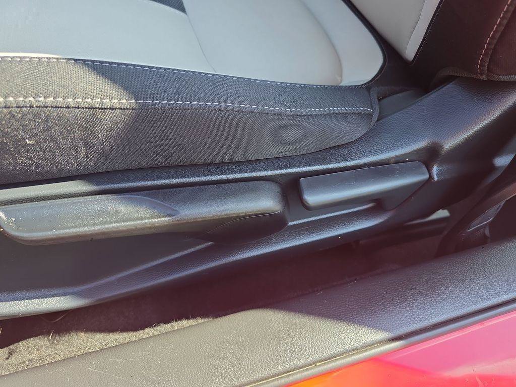 Used 2017 Honda Civic EX-T image 9