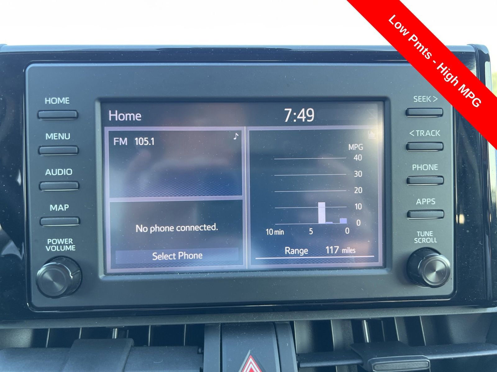 Used 2020 Toyota RAV4 LE FWD image 11