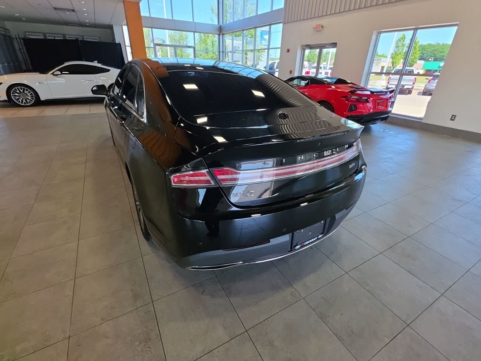 Used 2018 Lincoln MKZ Premiere FWD image 10