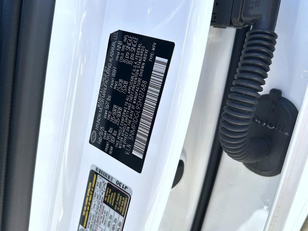 Used 2025 Hyundai Santa Fe SE image 27