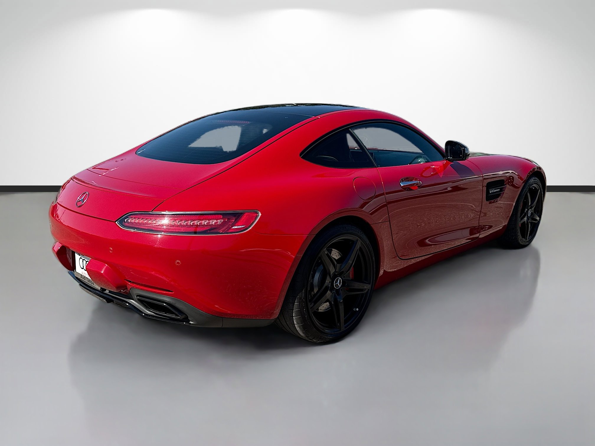 Used 2016 Mercedes-Benz AMG GT S w/ Exclusive Interior Package image 3