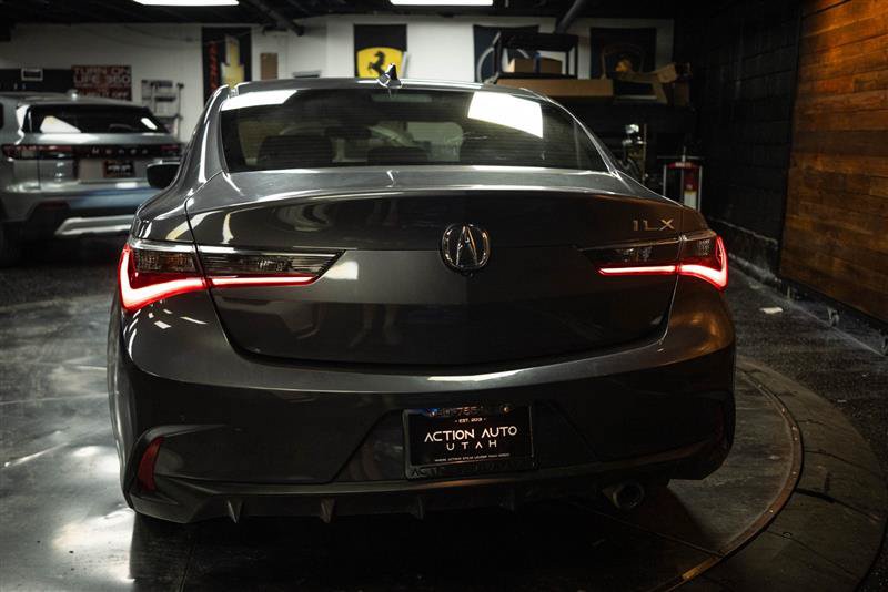 Used 2019 Acura ILX FWD image 6