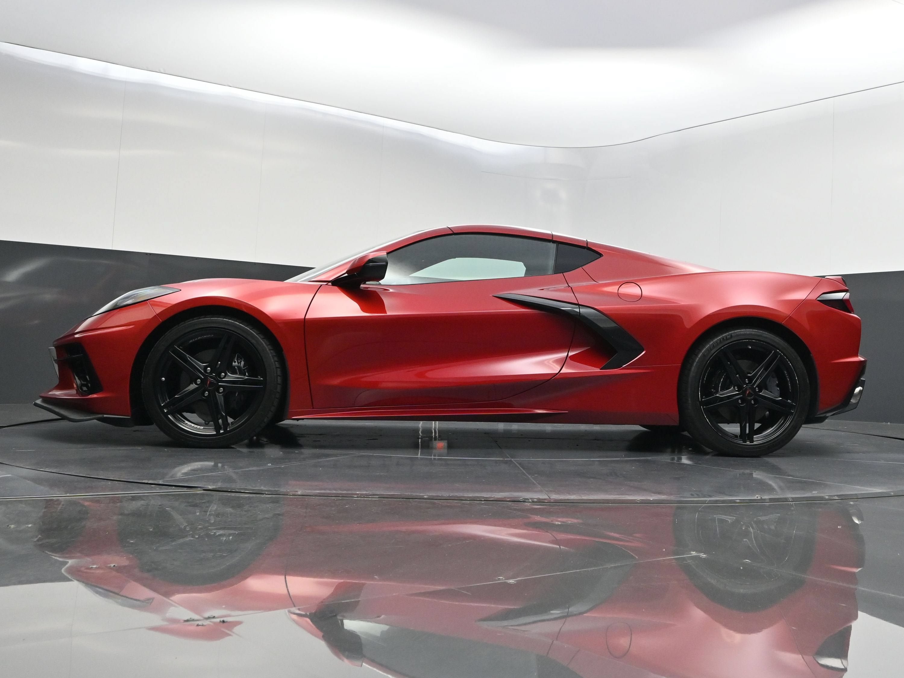 Used 2026 Chevrolet Corvette Stingray Coupe w/ 1LT RWD image 40