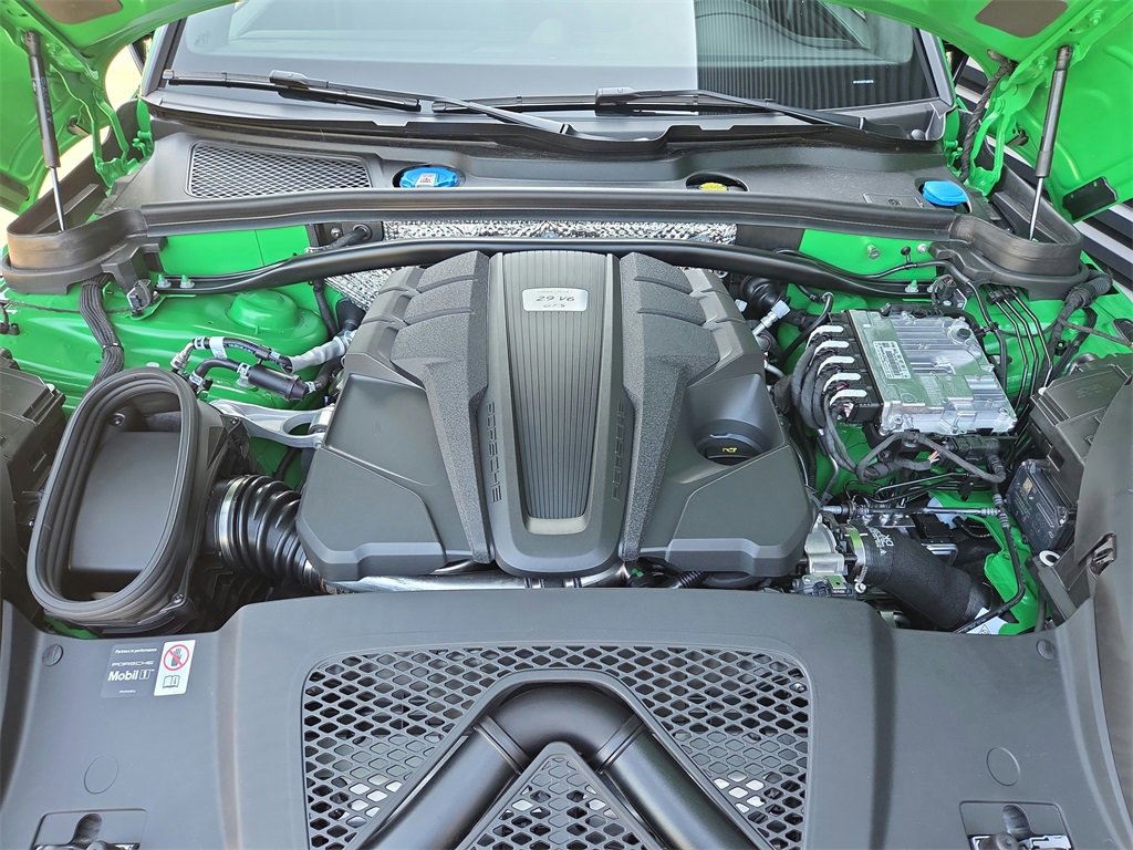 New 2026 Porsche Macan GTS image 31