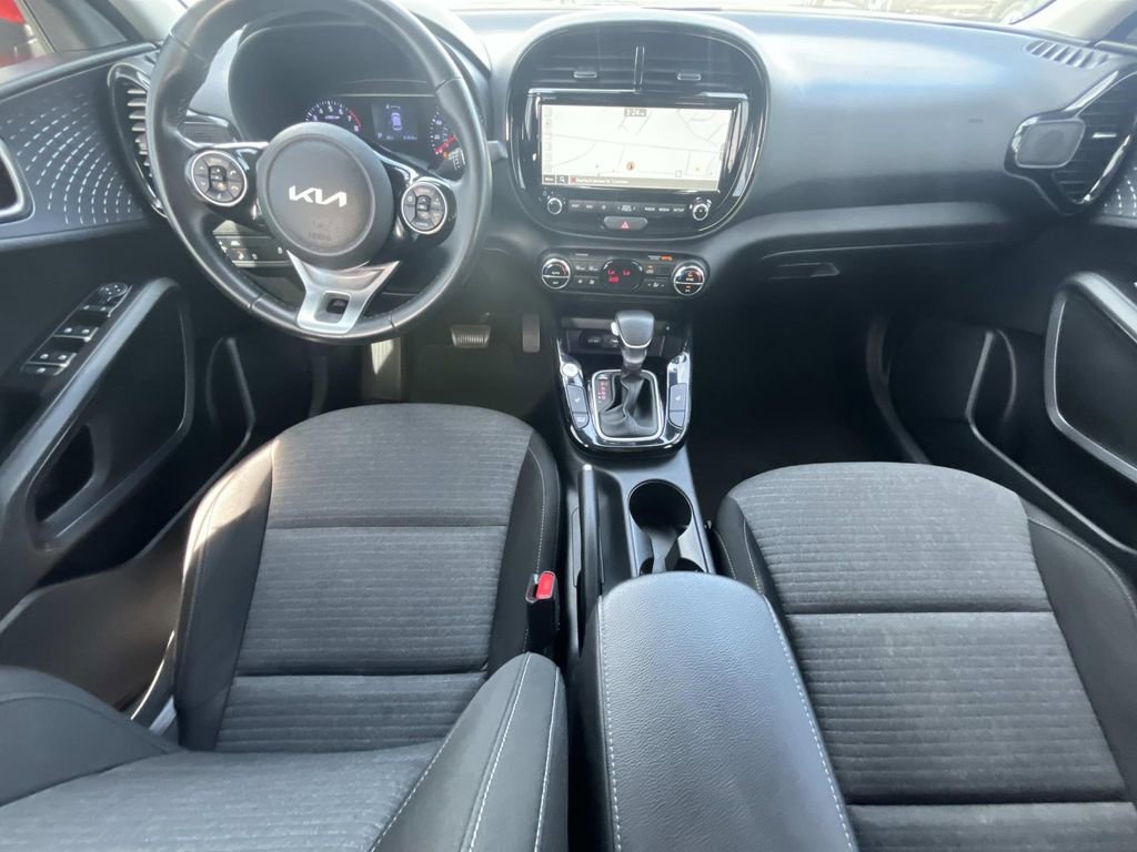 Used 2022 Kia Soul EX image 13