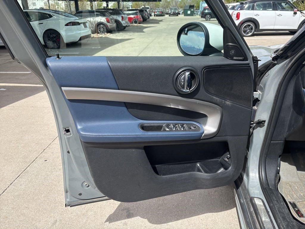 Used 2023 MINI Cooper Countryman S w/ Signature Upholstery Package image 9