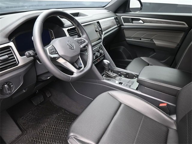 Certified 2023 Volkswagen Atlas Cross Sport SE image 18