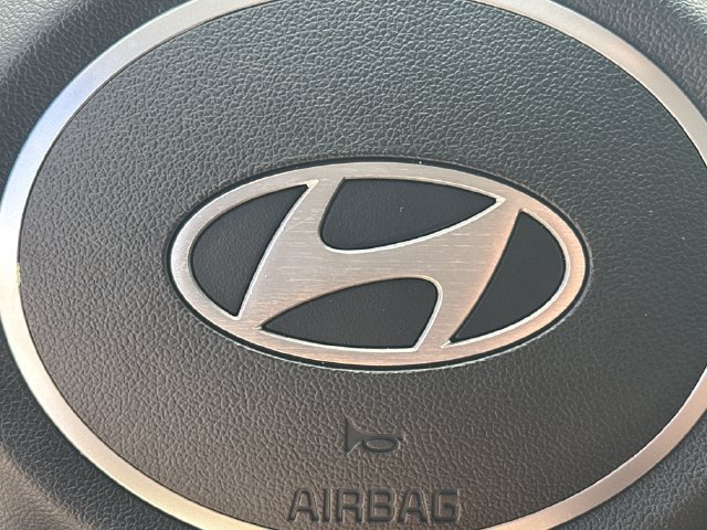 Certified 2024 Hyundai Elantra SEL FWD image 23
