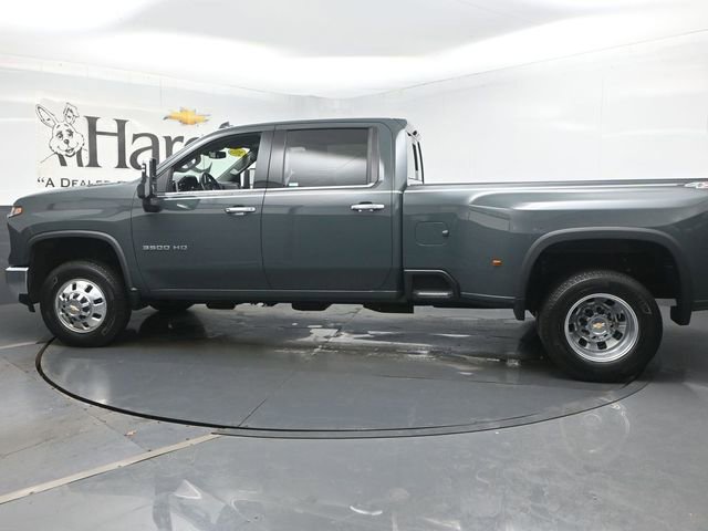 Used 2025 Chevrolet Silverado 3500 LTZ w/ LTZ Plus Package image 50