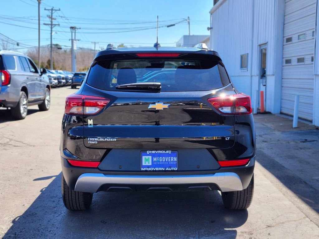 Used 2023 Chevrolet TrailBlazer LT w/ Convenience Package image 4