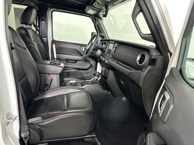Used 2023 Jeep Wrangler Unlimited Sahara image 28