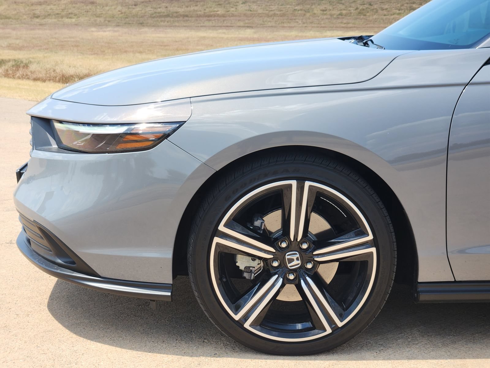 Used 2025 Honda Accord Sport image 13