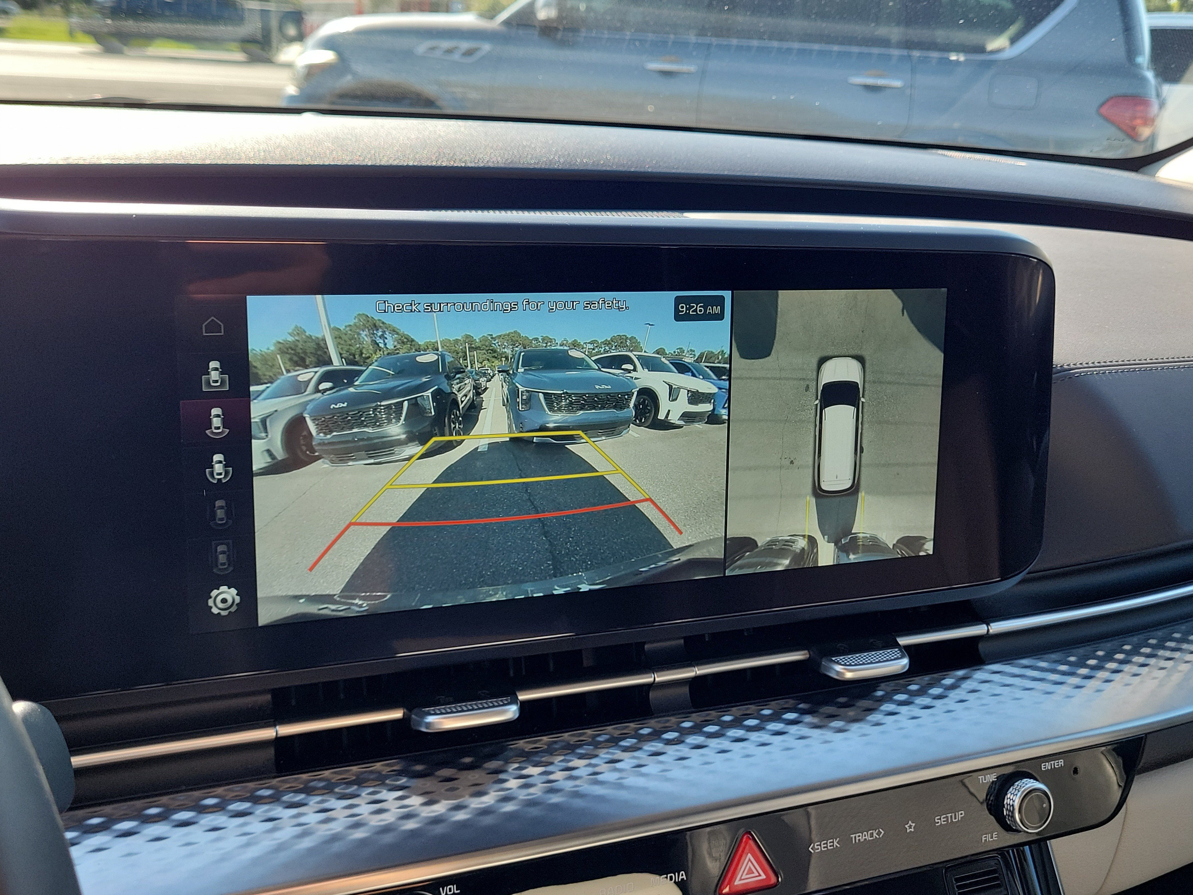 Certified 2024 Kia Carnival SX Prestige FWD image 34