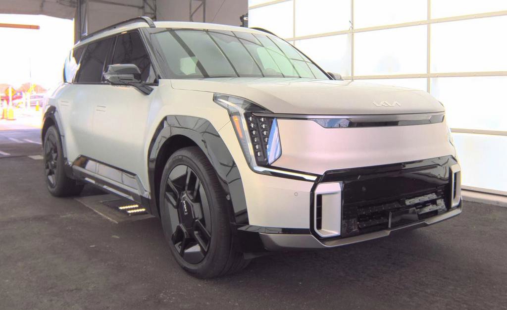 Certified 2024 Kia EV9 GT-Line