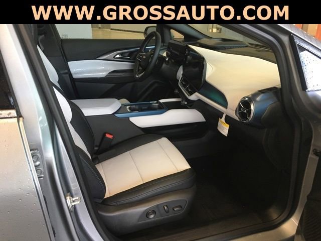 New 2026 Chevrolet Equinox EV LT w/ Convenience Package II image 14
