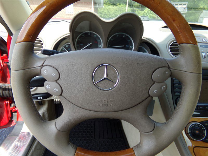 Used 2007 Mercedes-Benz SL 550 image 31