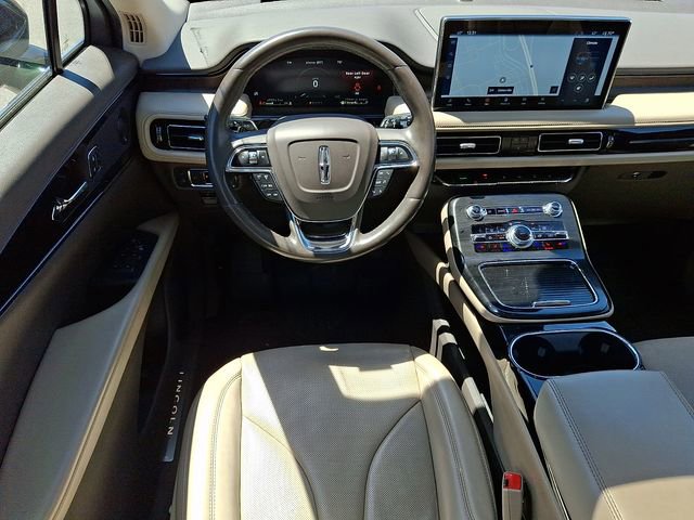 Used 2021 Lincoln Nautilus Reserve AWD/4WD image 11