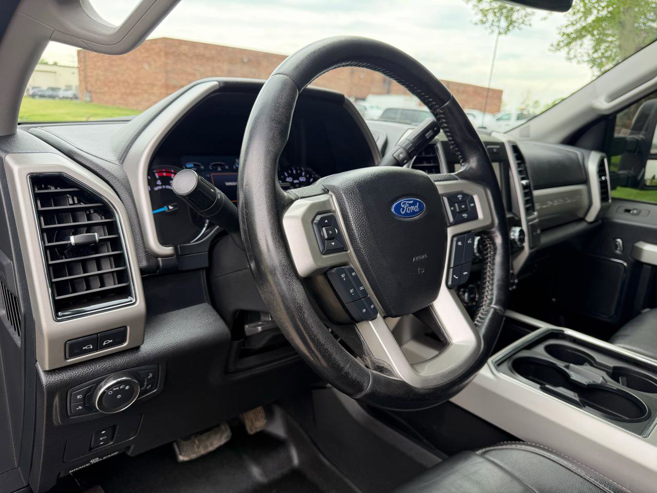Used 2021 Ford F250 Lariat AWD/4WD image 20