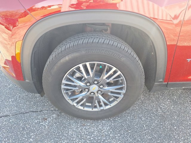 Used 2026 Chevrolet Traverse LT AWD/4WD image 10