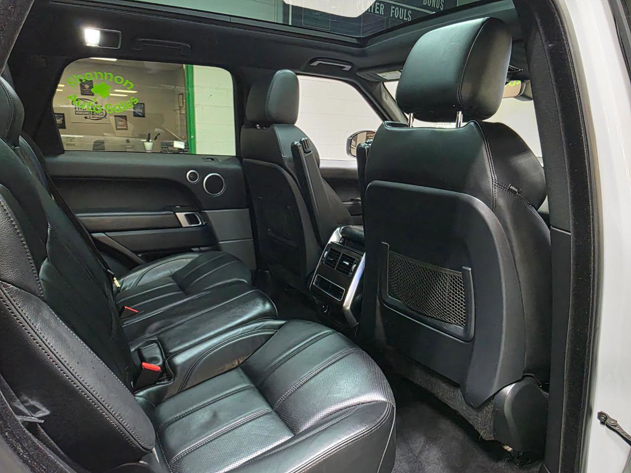 Used 2017 Land Rover Range Rover Sport SE AWD/4WD image 23