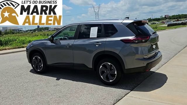 Used 2025 Nissan Rogue SV FWD image 6