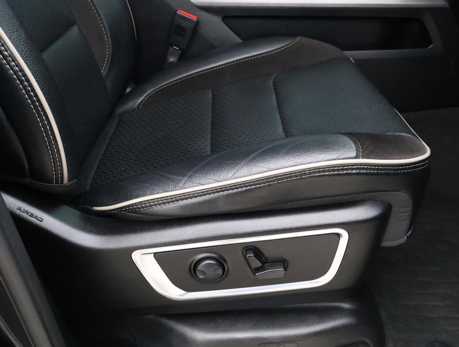 Used 2024 RAM 1500 Laramie image 19