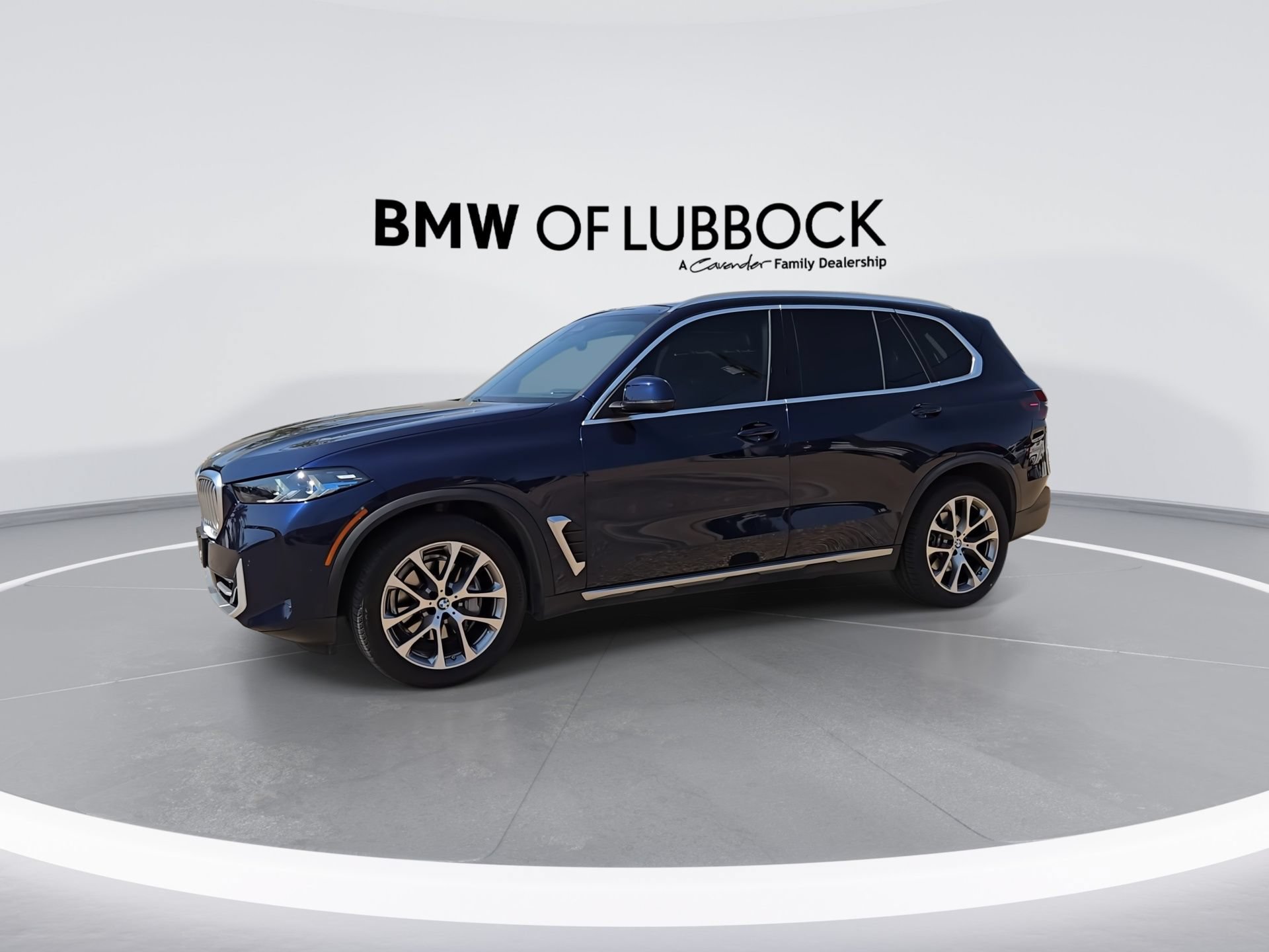 Used 2024 BMW X5 xDrive40i w/ Premium Package AWD/4WD image 5