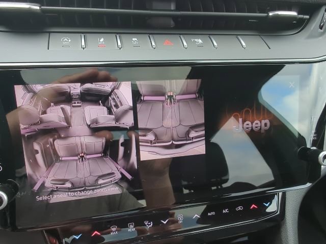 New 2026 Jeep Grand Cherokee L Limited AWD/4WD image 23