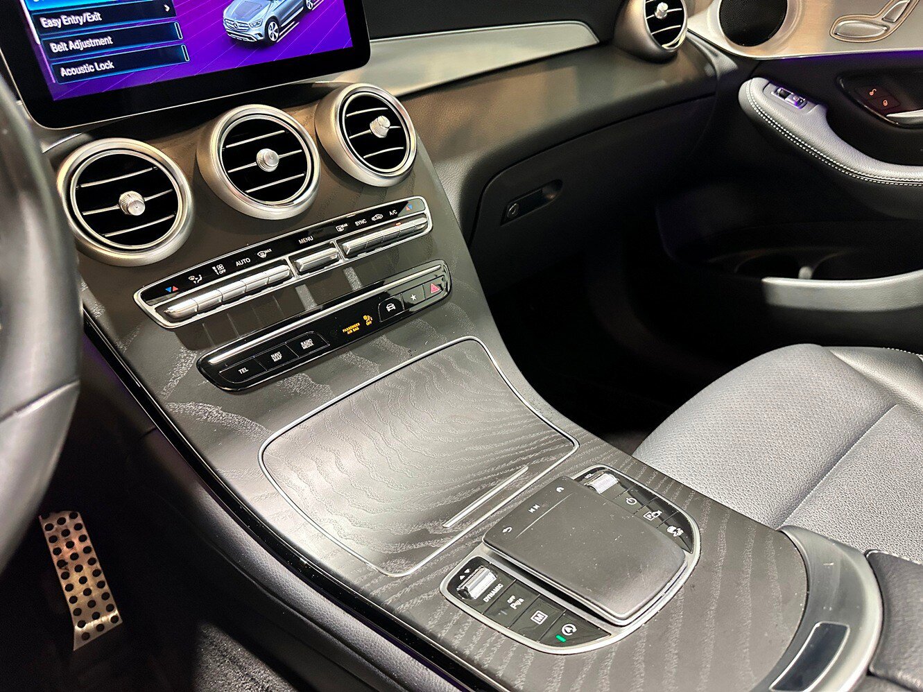 Certified 2022 Mercedes-Benz GLC 300 4MATIC image 24