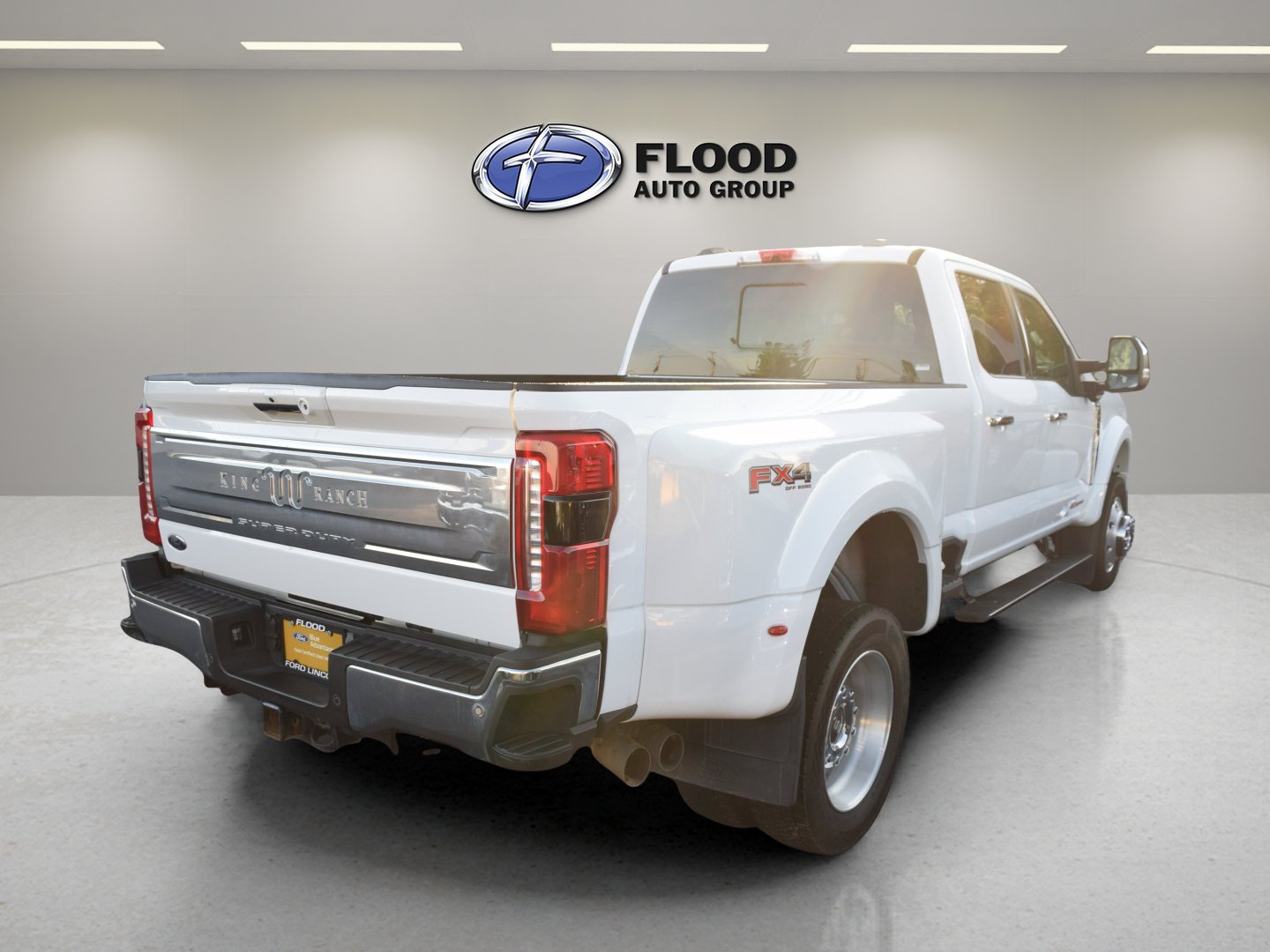Certified 2024 Ford F450 King Ranch w/ Chrome Package AWD/4WD image 4
