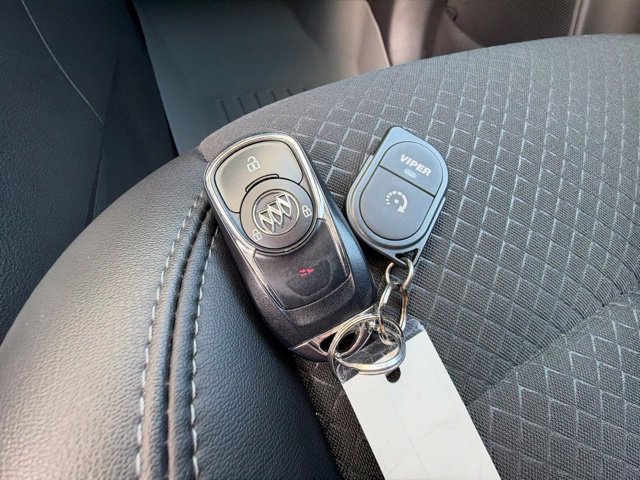 Used 2017 Buick Encore Preferred AWD/4WD image 19