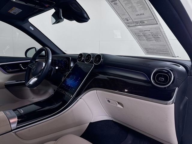 Used 2023 Mercedes-Benz GLC 300 image 30