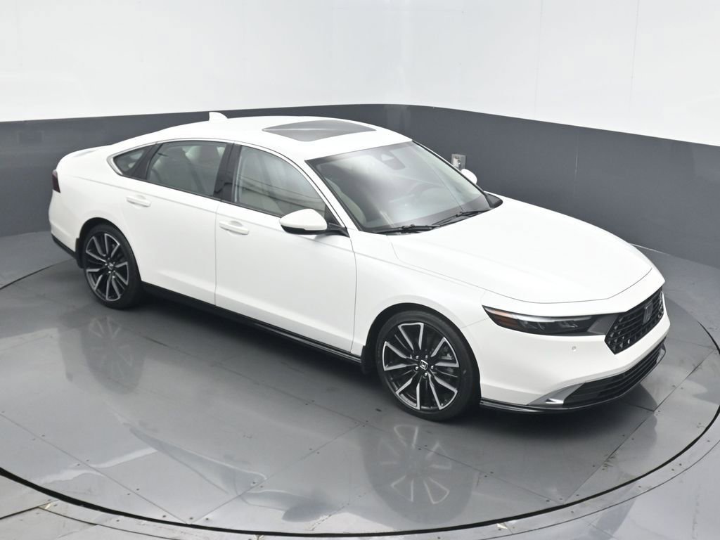 Certified 2023 Honda Accord Touring image 27