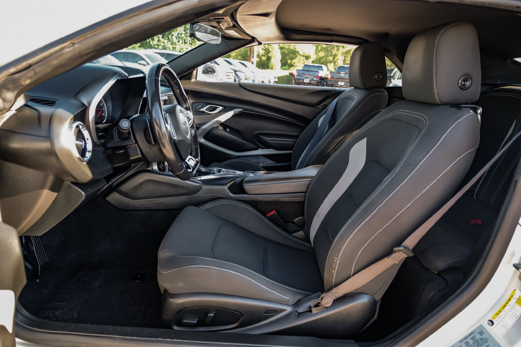 Used 2019 Chevrolet Camaro LT RWD image 24