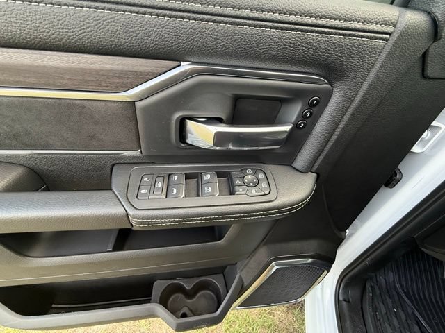 New 2026 RAM 2500 Laramie w/ Night Edition AWD/4WD image 19