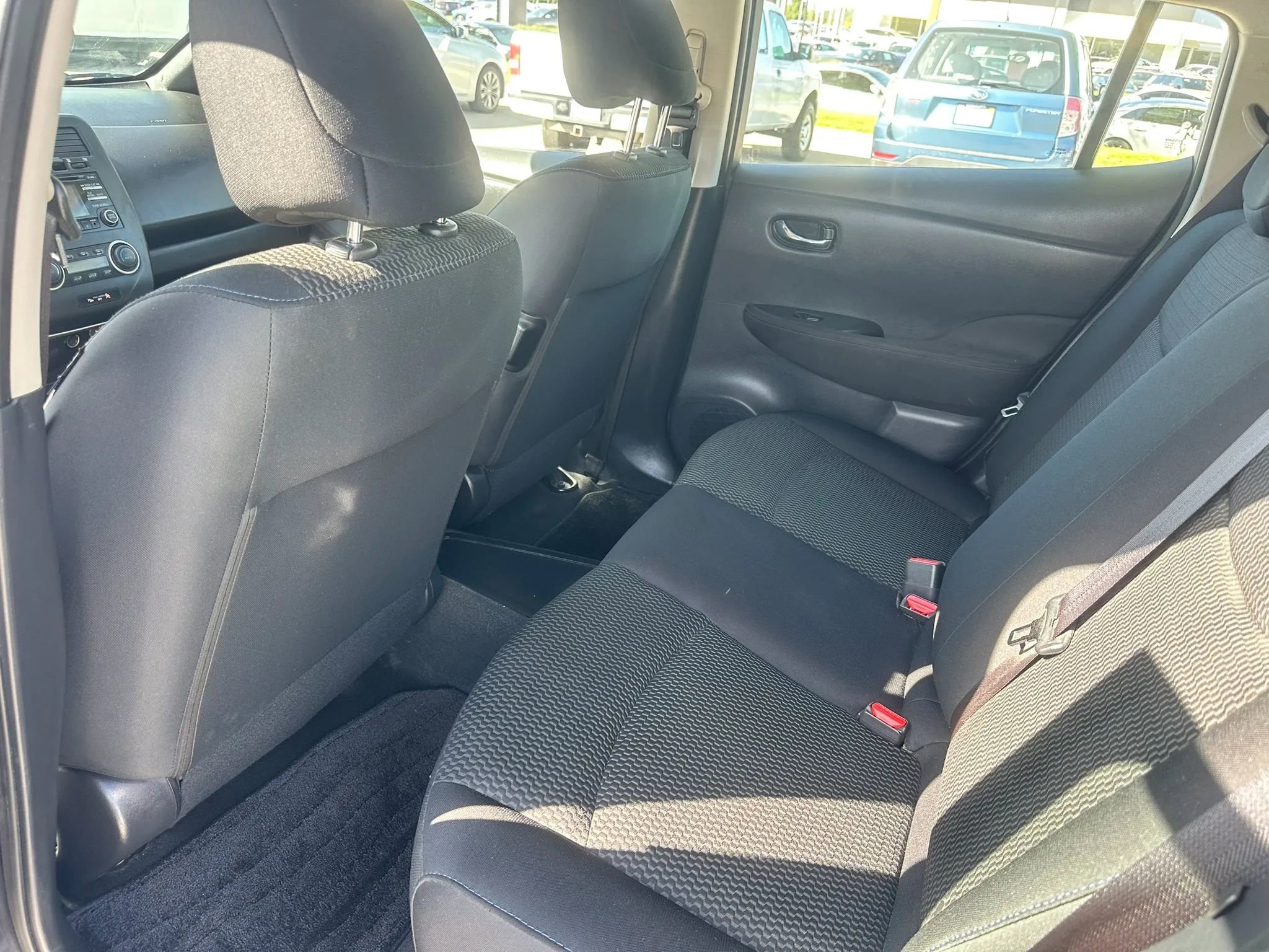 Used 2013 Nissan Leaf S FWD image 10