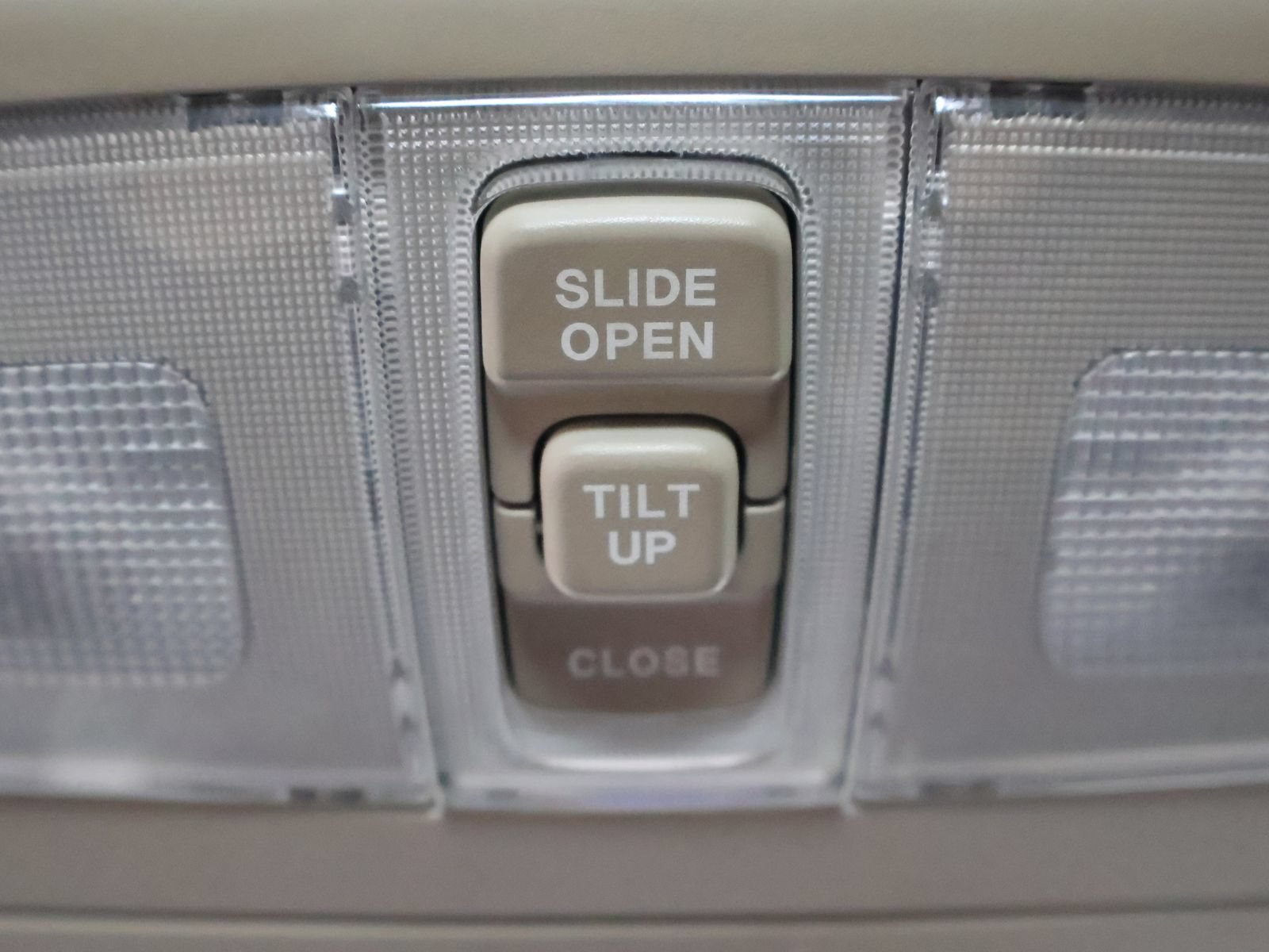 Used 2010 Hyundai Elantra GLS w/ Sunroof Pkg 3 FWD image 36