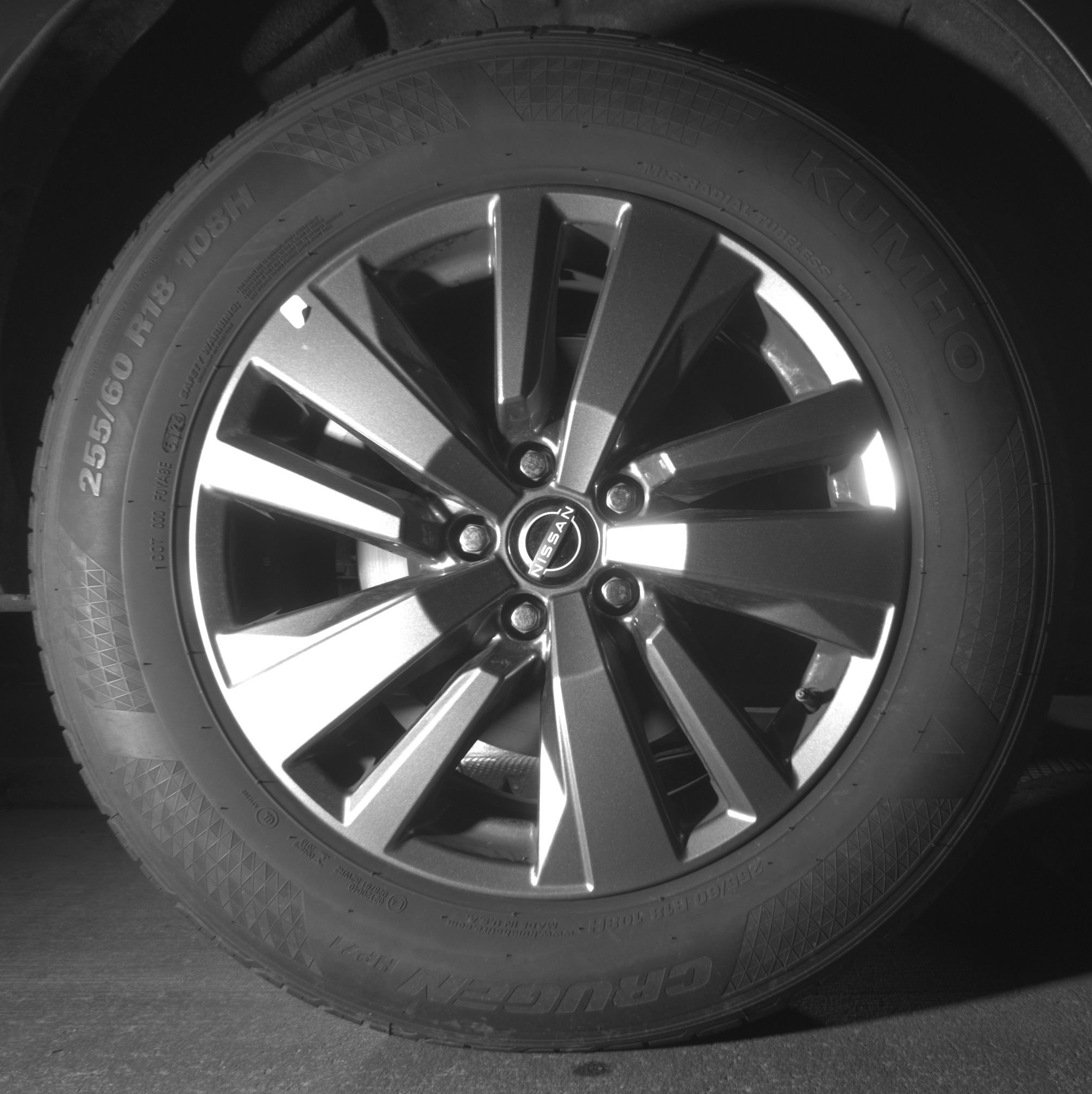 Used 2025 Nissan Pathfinder SV image 15