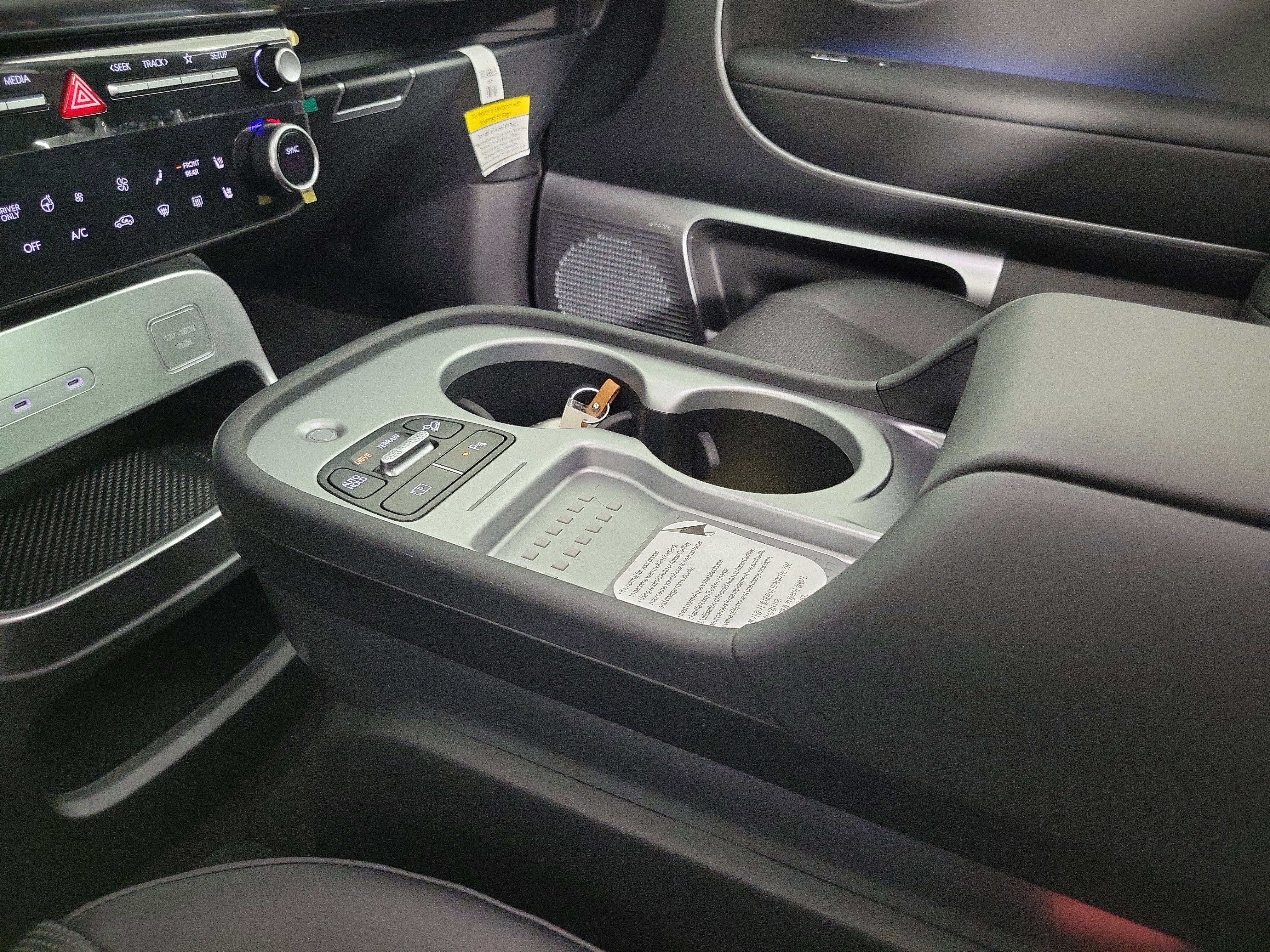 New 2026 Hyundai Ioniq 9 Calligraphy image 18