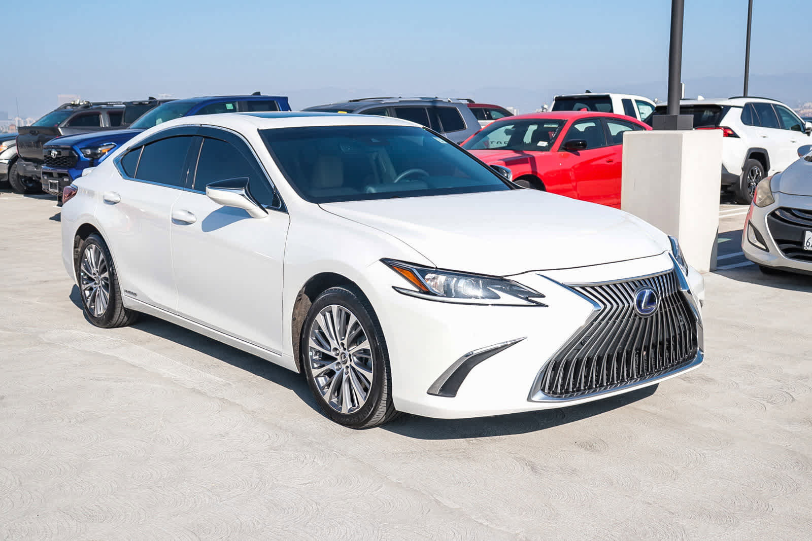 Used 2021 Lexus ES 300h w/ Premium Package image 3