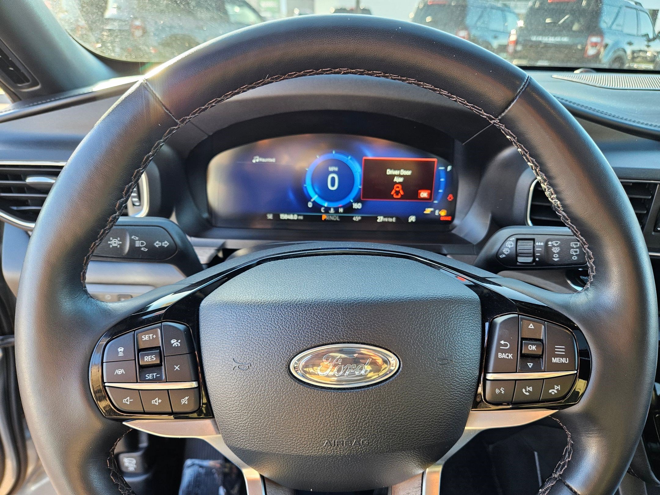 Used 2023 Ford Explorer Platinum w/ Technology Package image 24